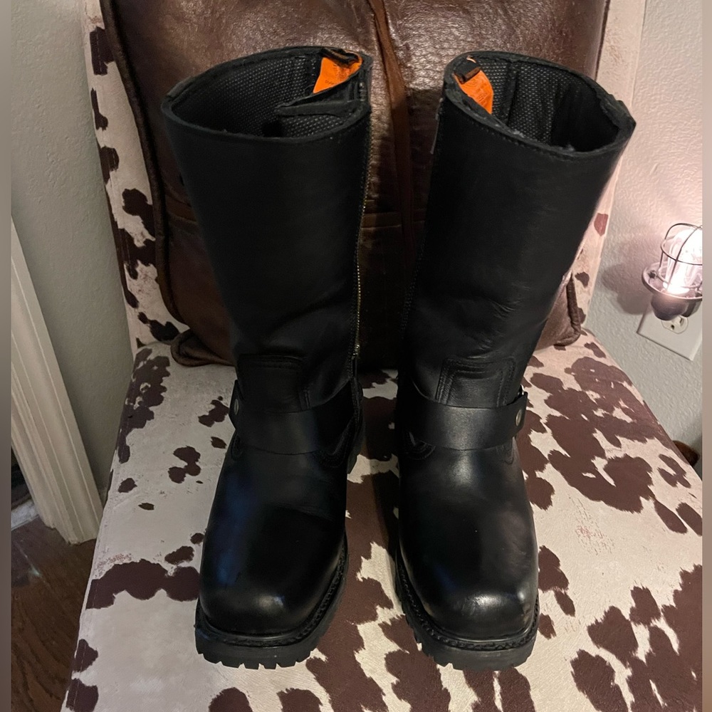 Men’s size 7 leather harness boots worn twice